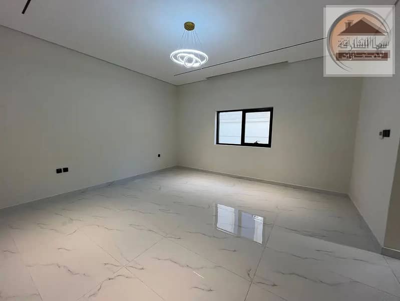 10 865070928-1066x800. webp
