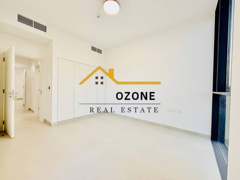 15 f71ce929-2ad5-4826-8ca2-a46bb2b94f3f. jpeg