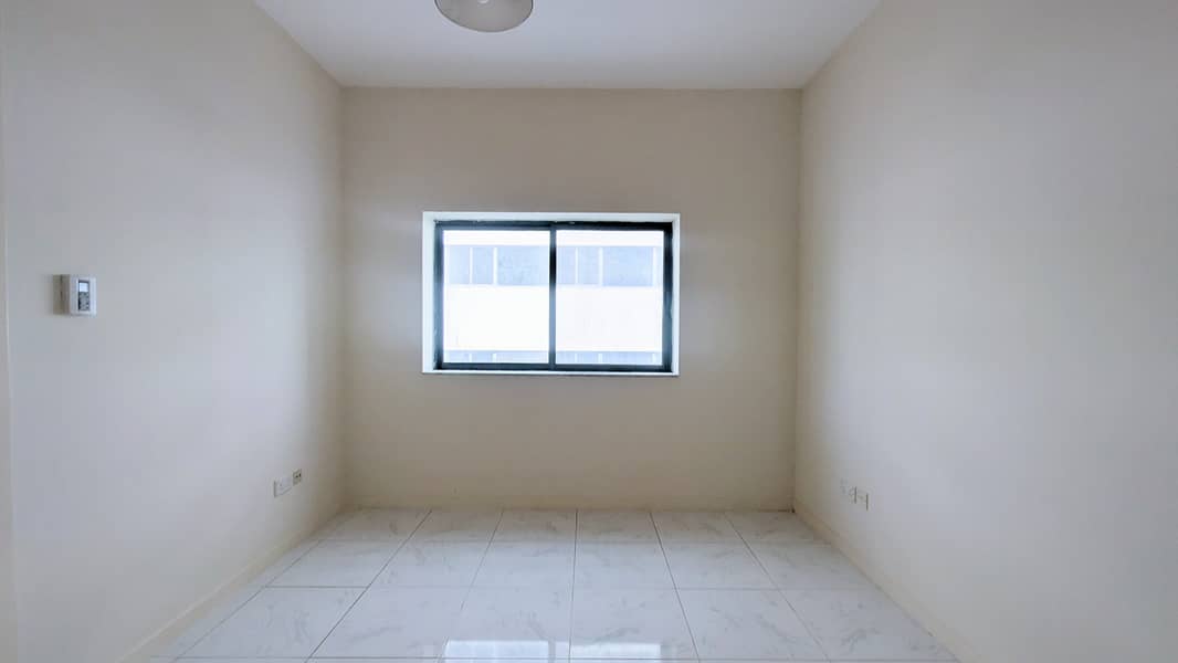7 1000923301. jpg