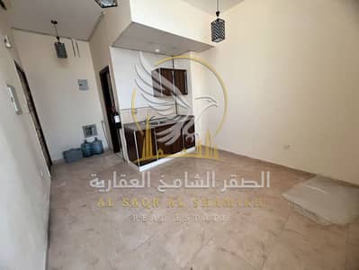 Studio de  à à louer à Al Qulayaah, Sharjah - apartment-للا-يجار-استديو-غرف-القليعه-القليعه-صورة-العقار-123456-06. jpg