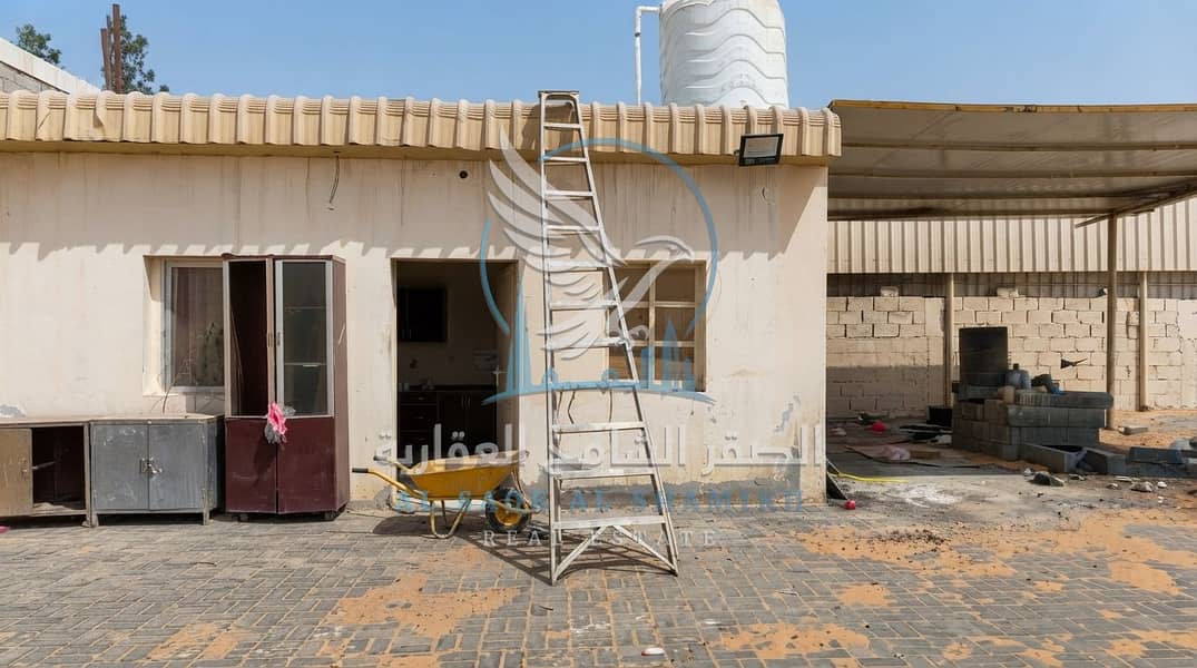 8 حوطة في الصجعة بسعر 14 درهم للقدم مع الإنترلوك. jpeg