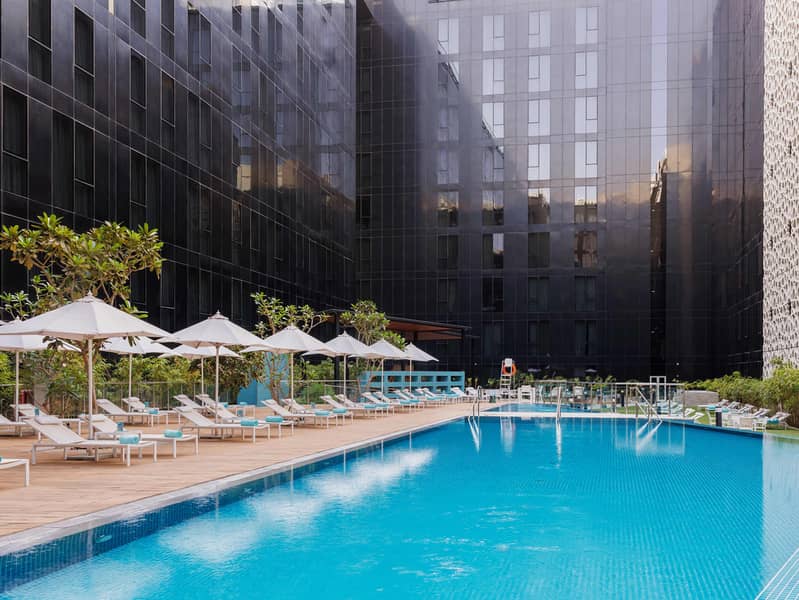 15 Facilities - Pool (3). jpg