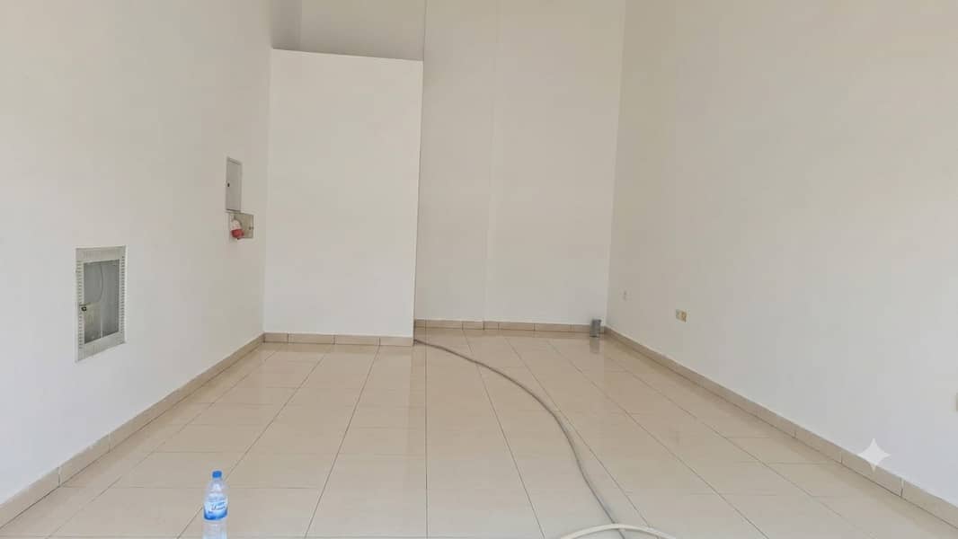 3 shop 350 sqft Abdulla Touwn (3). png