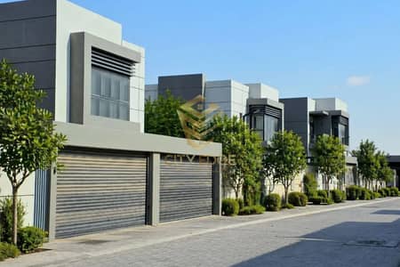 4 Bedroom Villa for Sale in Sharjah Garden City, Sharjah - PHASE 2/LUXURY/ARABS/FAMILY COMMUNITY/PRIME LOCAT