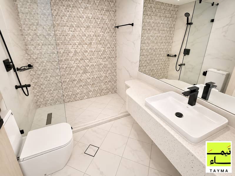 14 Penthouse Images Sep 12 2026 (4). png
