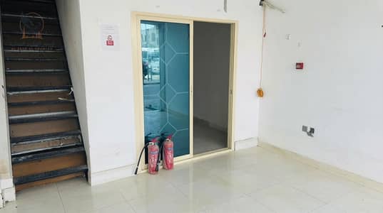 Shop for Rent in Al Nuaimiya, Ajman - 1فرصة مميزة للإيجار في عجمان محل في النعيمية اثنين قرب سفير مول وشارع الكلية مع حمام وميزانين مساحة سبعمائة قدم مناسب لمختلف الأنشطة. jpeg