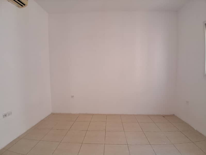 3 11749. jpg