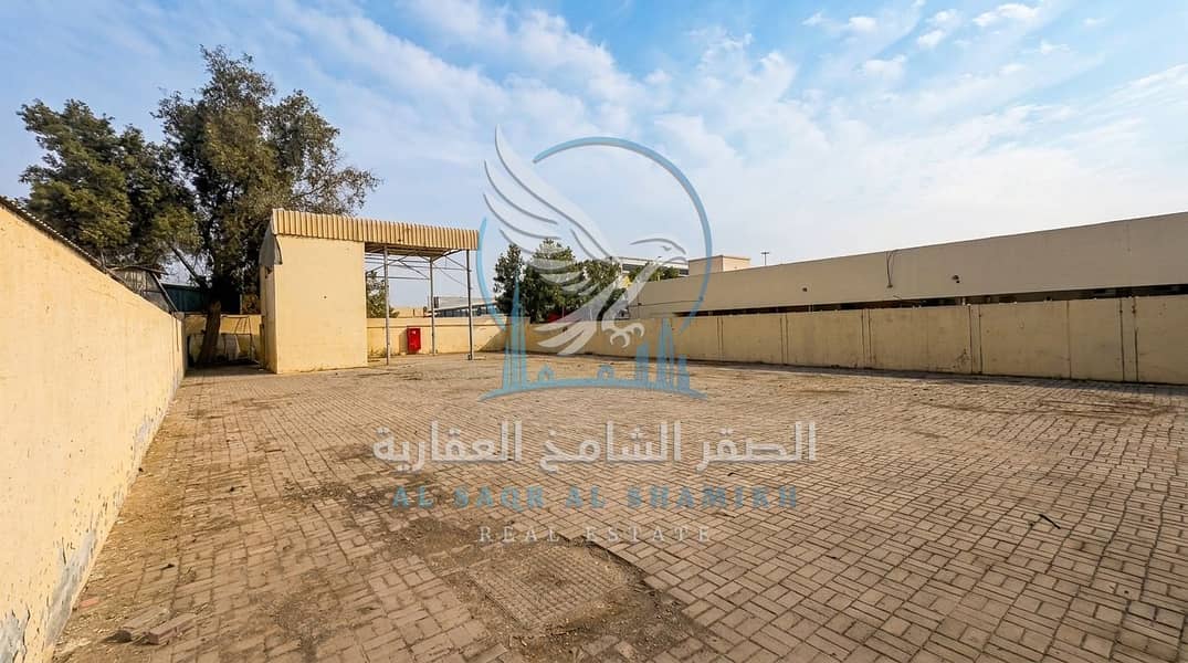 8 Yard for Rent at AED 270,000. jpeg