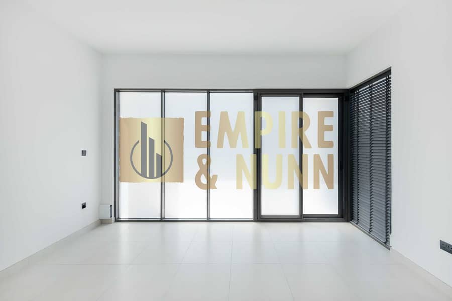 9 Empire & Nunn - SHAMS, Town Square - 11. jpg