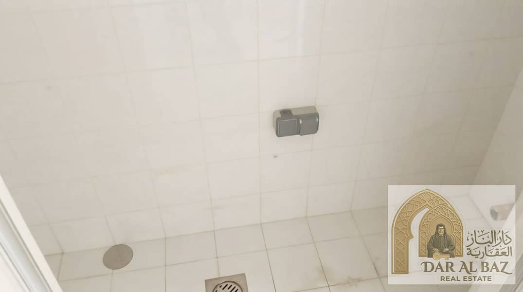 11 Real_estate_photo_enhancement_in…_20260913014802. jpeg