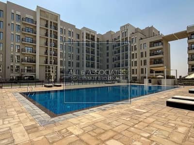 Estudio para en Venta en Town Square, Dubai - Pool. jpg