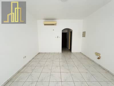 Studio te Huur in Al Majaz, Sharjah - 298247. jpg