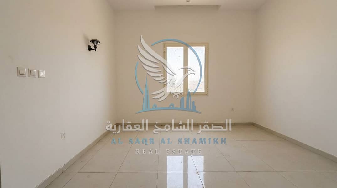 9 فيلا للإيجار في الرحمانية 27000 قدم مربع Villa for Rent in Al Rahmaniya 27000 Sq Ft 6. jpeg