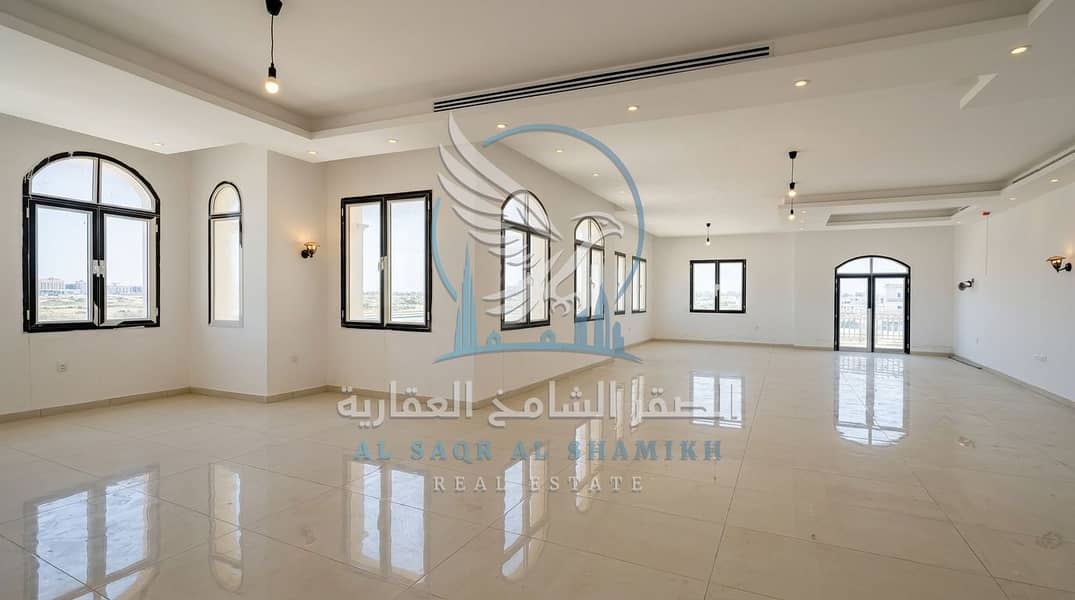12 فيلا للإيجار في الرحمانية 27000 قدم مربع Villa for Rent in Al Rahmaniya 27000 Sq Ft 9. jpeg