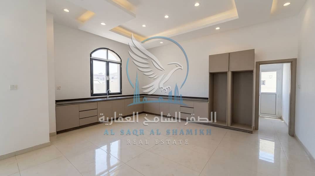 14 فيلا للإيجار في الرحمانية 27000 قدم مربع Villa for Rent in Al Rahmaniya 27000 Sq Ft 14. jpeg
