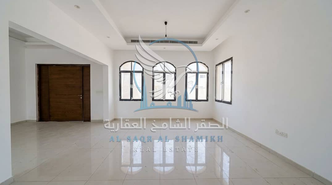 17 فيلا للإيجار في الرحمانية 27000 قدم مربع Villa for Rent in Al Rahmaniya 27000 Sq Ft 17. jpeg