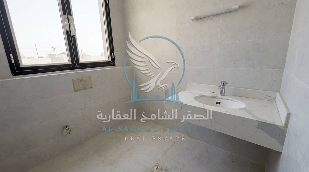 19 فيلا للإيجار في الرحمانية 27000 قدم مربع Villa for Rent in Al Rahmaniya 27000 Sq Ft 20. jpeg