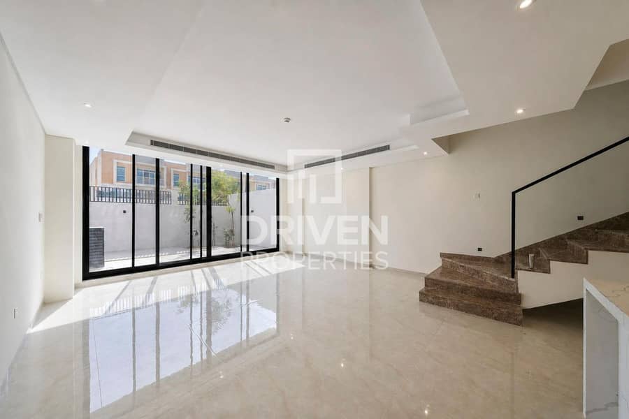 Casa adosada en Al Furjan, 4 dormitorios, 190000 AED - 16494471 Casa adosada en Al Furjan, 4 dormitorios, 190000 AED - 16494471