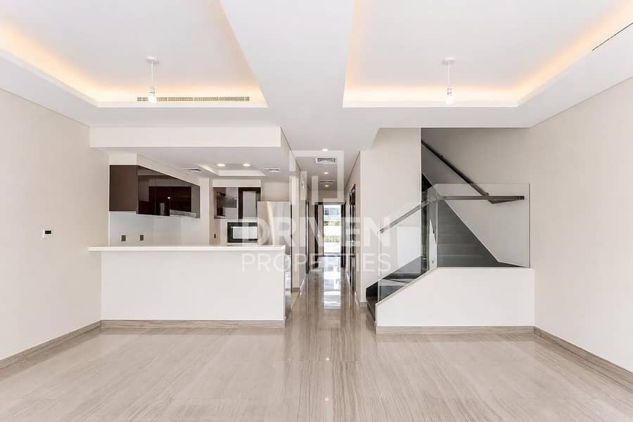 Middle Unit | Golf View | Prime Location Middle Unit | Golf View | Prime Location