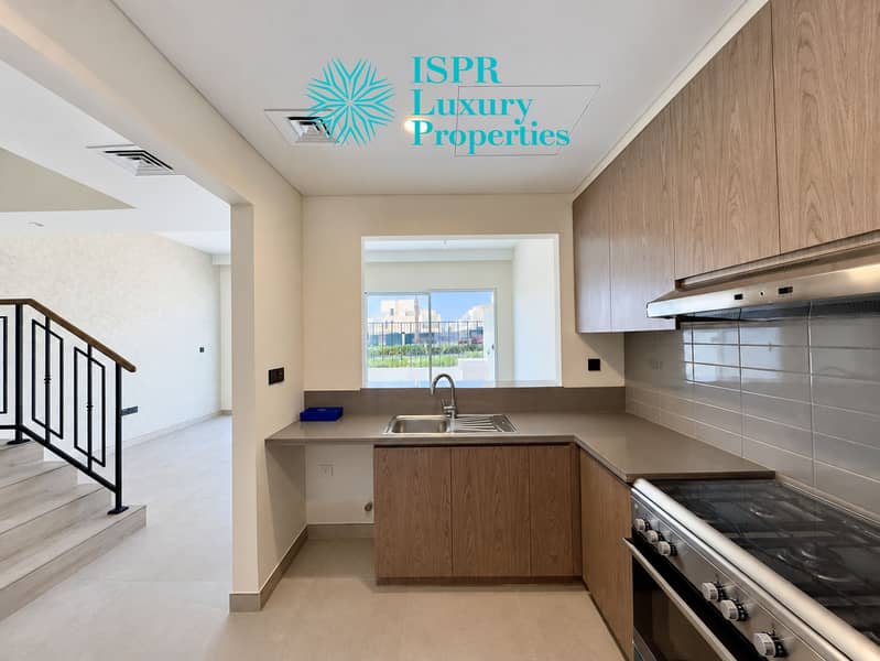 7 Natural daylight real-estate interior. png