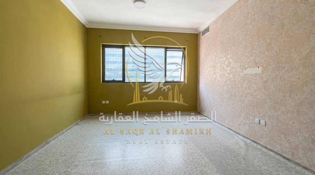 8 Enhancing_real_estate_photograph…_202608251801. jpeg
