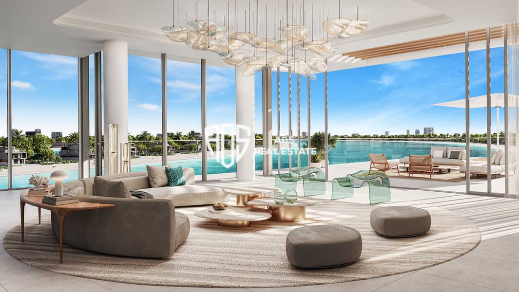 18 Palm Central Int 5BR_LivingRoom. jpg