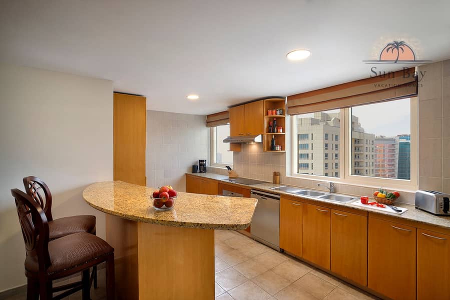 5 3BR - Kitchen. jpg