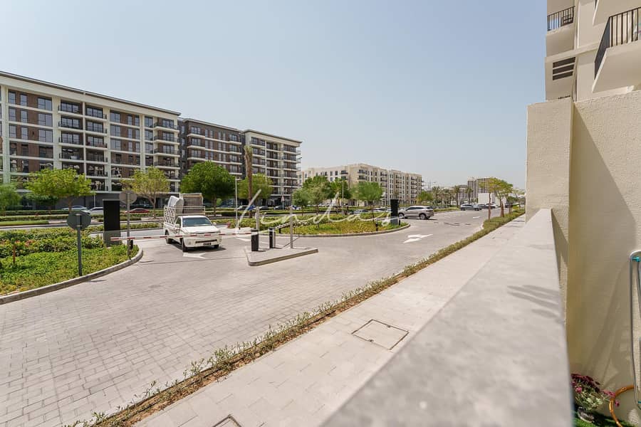 2 images image img