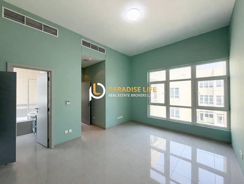 14 4bhk (11). jpeg