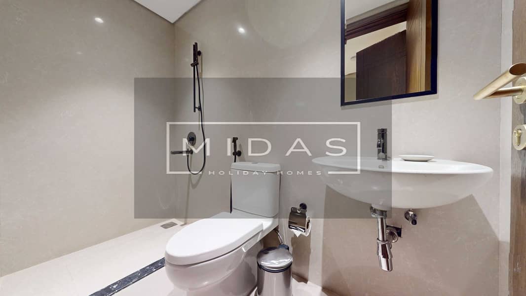 16 MIDAS-REAL-ESTATE-Aura-Suites-Unit-2701-04182026_163420. jpg