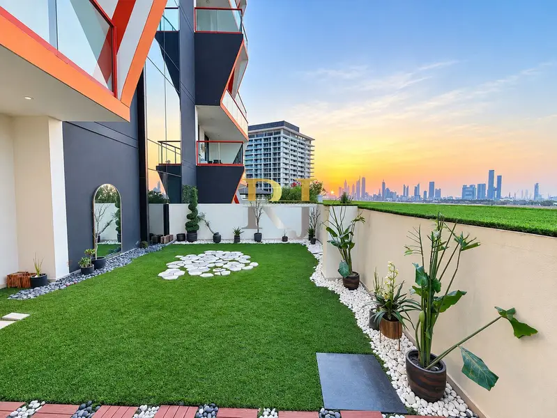 Courtyard & Skyline Terrace | 1BR Apartment At Ideal Price
