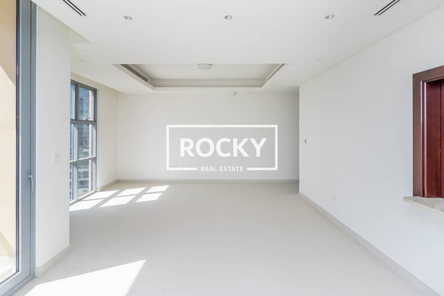 7 Rocky Real Estate - Te-com - API Tower - Apartment (8 of 22). JPG