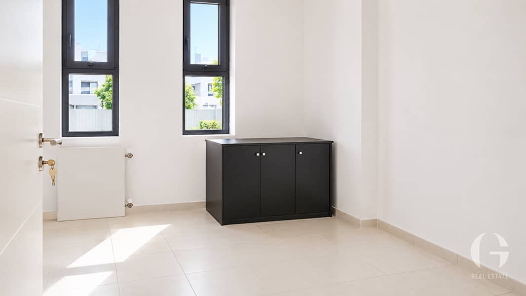 6 Image 6