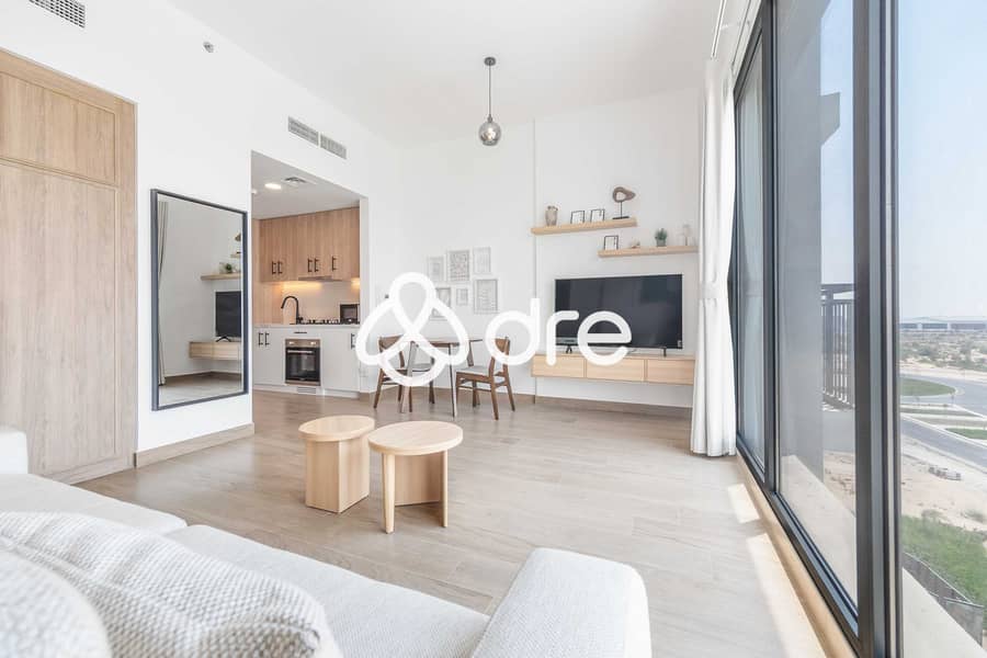 7 414 Liva, Town Square7. jpg