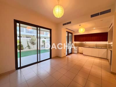 3 Bedroom Villa for Sale in Dubai South, Dubai - Vacant Villa I Chiller Free I Motivated Seller.