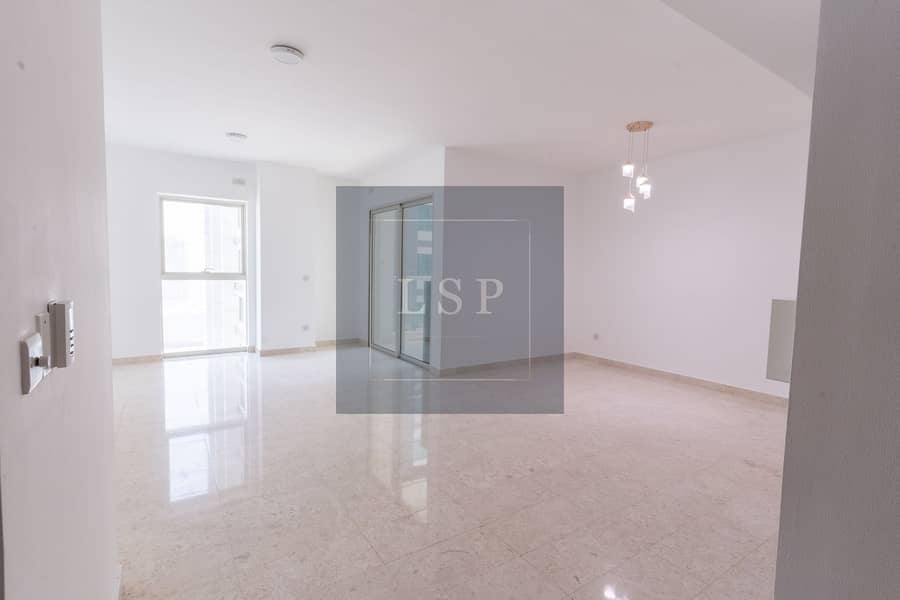 Luxury 3 Master Bedrooms | Prime Location | Balcony Luxury 3 Master Bedrooms | Prime Location | Balcony