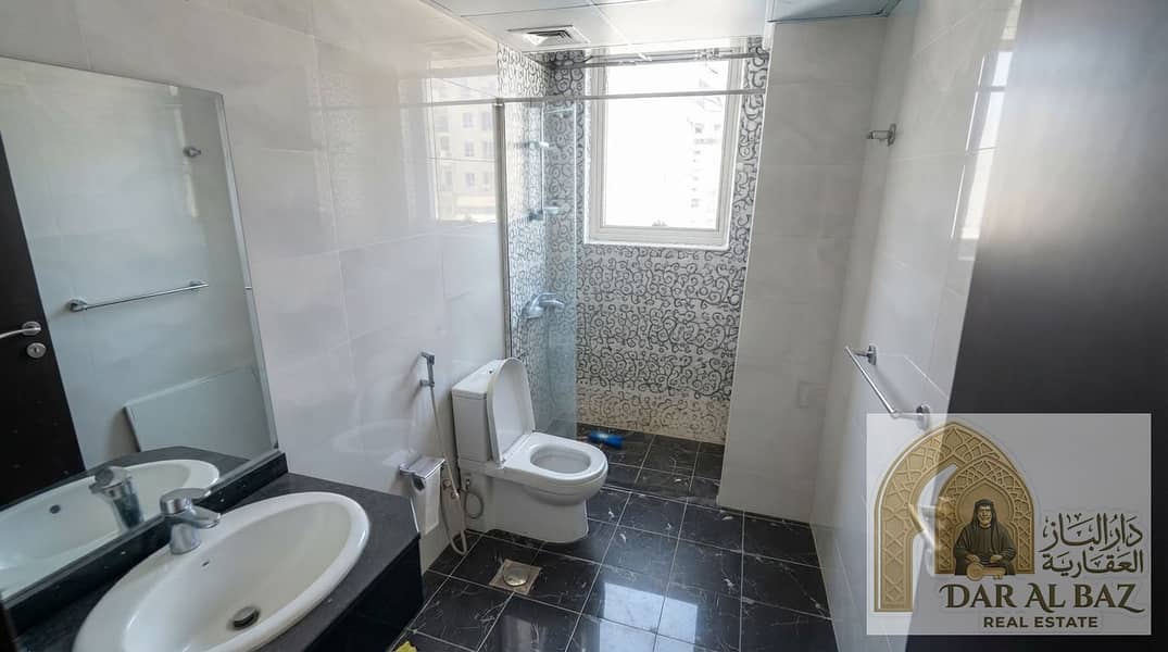 6 Professional_real_estate_photo_e…_20260913233709. jpeg