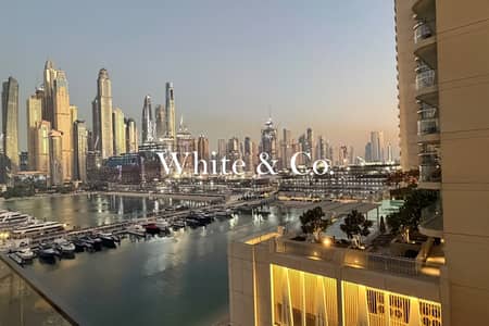 2 Bedroom Flat for Sale in Dubai Harbour, Dubai - Fully Renovated | Sunset and Skyline Views