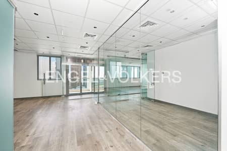 Office for Rent in Business Bay, Dubai - Spacious | Fully Upgraded | Modern