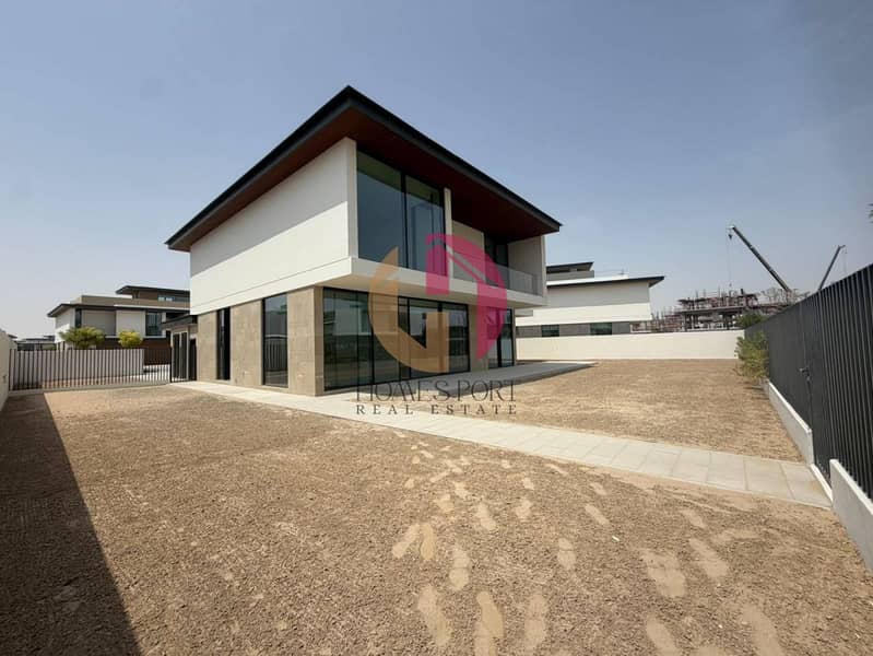 Brand New | 5BR + Maid | Corner Unit | Large Plot Brand New | 5BR + Maid | Corner Unit | Large Plot