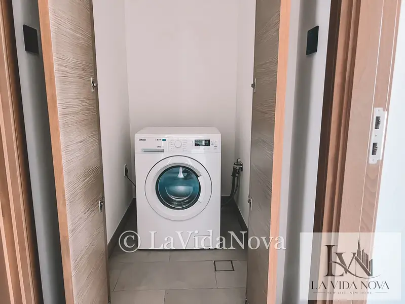 Bright and spacious 1-bedroom for RENT / Waves Hartland/ High floor