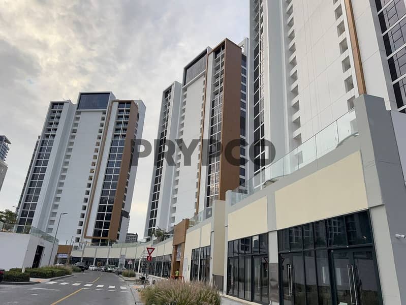 5 Azizi Beachfront 4. jpeg