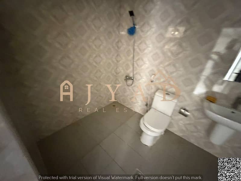16 f52f7d32-abf5-4daa-8707-481ceb227705. jpg