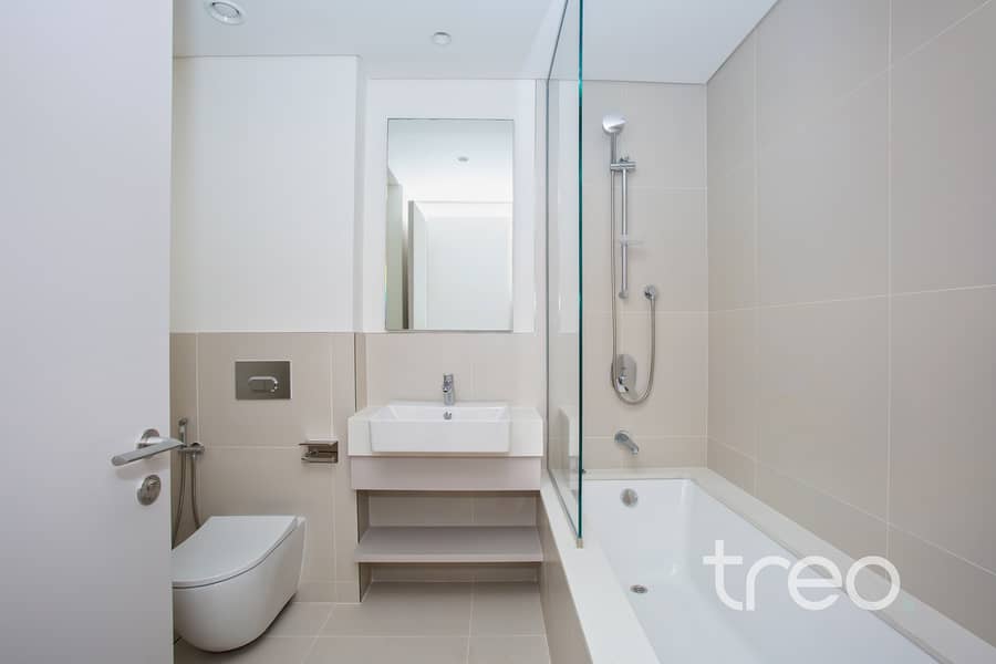 13 Bliss 2 Upstairs toilet. jpg