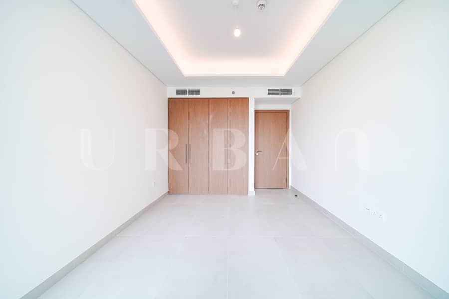 8 ADU00171. JPG