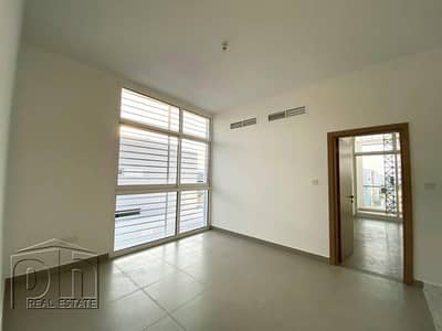 Extended Plot - Near Pool & Park - Vacant Extended Plot - Near Pool & Park - Vacant