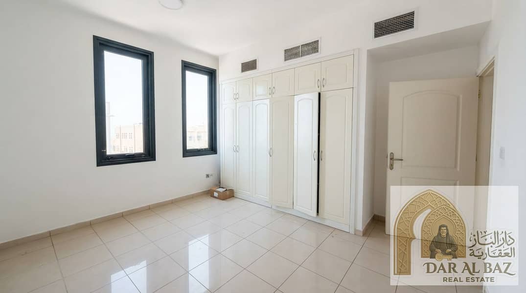 5 Real_estate_photo_cleanup_20260914015002. jpeg