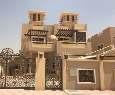فیلا في الزهراء 5 غرف 1800000 درهم - 3117672 فیلا في الزهراء 5 غرف 1800000 درهم - 3117672
