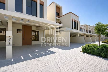 5 Bedroom Townhouse for Rent in DAMAC Lagoons, Dubai - Corner Unit | Close to Lagoon | Maids Room 5 Bedroom Townhouse for Rent in DAMAC Lagoons, Dubai - Corner Unit | Close to Lagoon | Maids Room