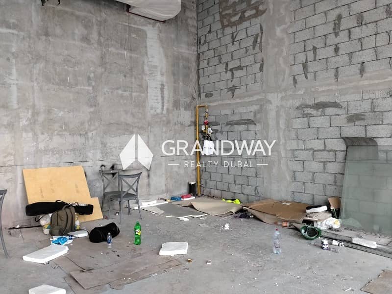 8 Spacious Minimart I Super Market I Poly Clinic — photo 8